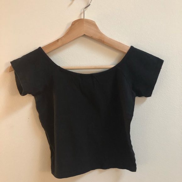 NWOT black crop top - Picture 2 of 2